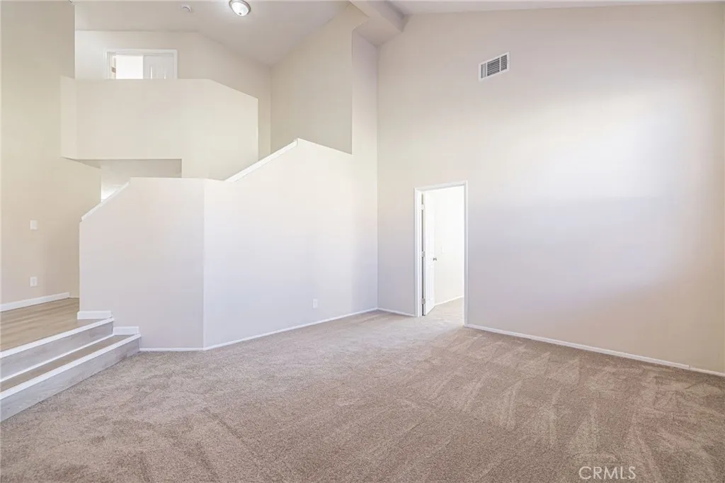 44043 Sunview Court, Lancaster, California 93535 home-pic-10